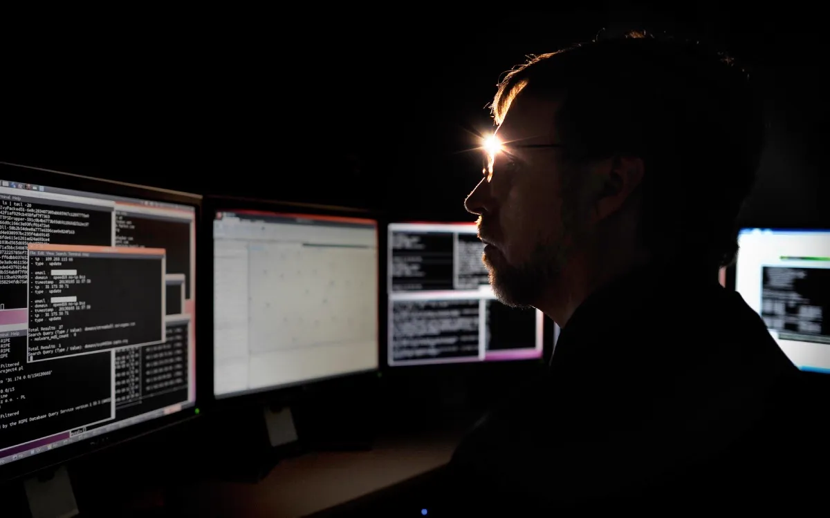 Macro: Company Managing $1 Trillion Reports Hack Incident news image