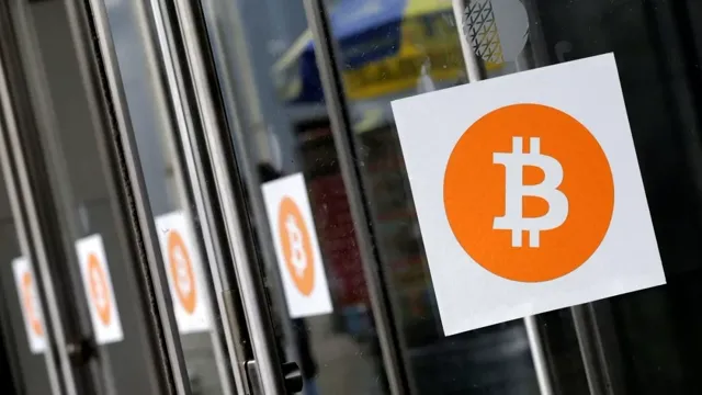Bitcoin: Bitcoin Surpasses $82k as ETFs Record Strongest Daily Inflow in Nine Months news card image