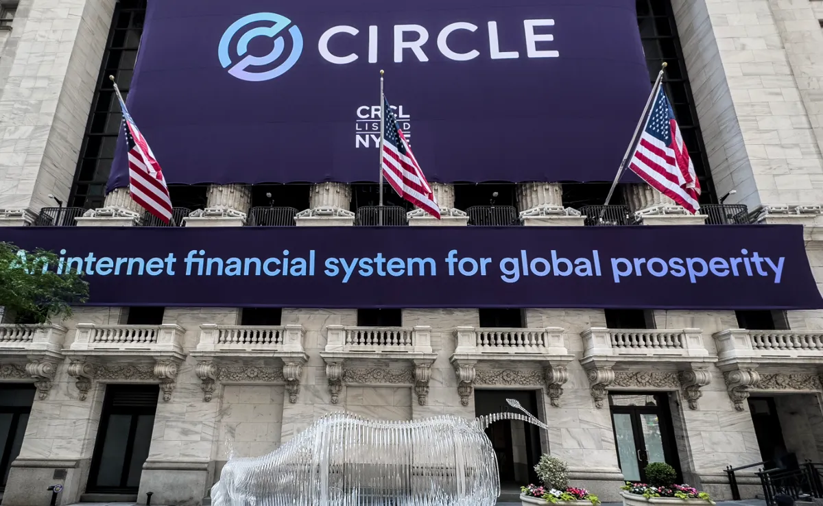 Altcoin: Circle Launches Arc Network Mainnet: 10 Billion Tokens Ready news image