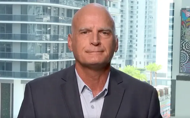 Bitcoin: Bloomberg Analyst: Bitcoin's Decline May Be a Leading Indicator news card image