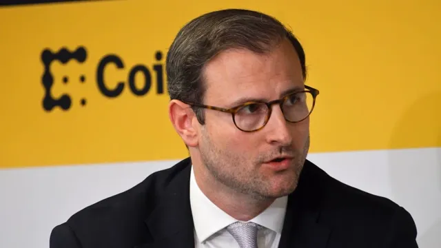 Regulation: White House adviser defends President Trump's crypto ties after Clarity Act defeat news card image