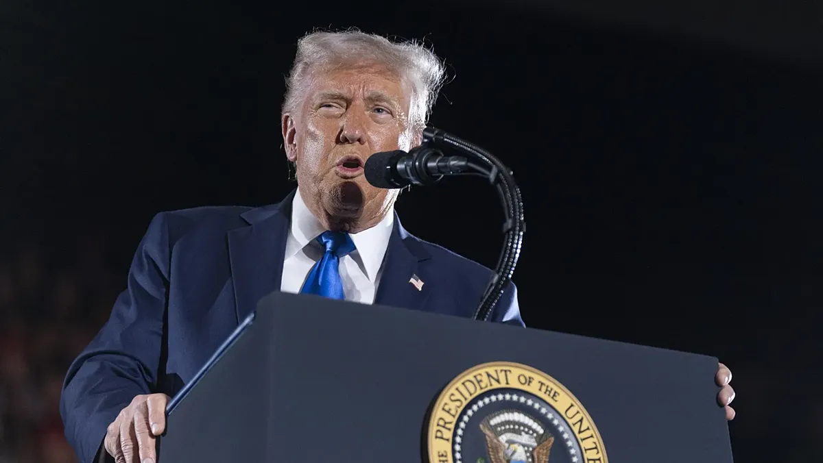 Altcoin: Trump’tan CLARITY Yasası için kritik adım: Gözler Salı gününe çevrildi haber görseli