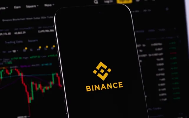 Macro: Binance to Restrict Deposit and Withdrawal Operations on 11 Platforms news card image