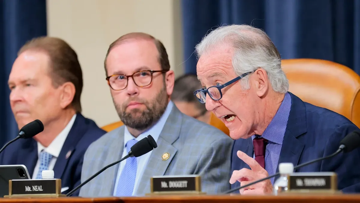 Macro: U.S. House Tax Committee Advances Crypto Tax Bill news image