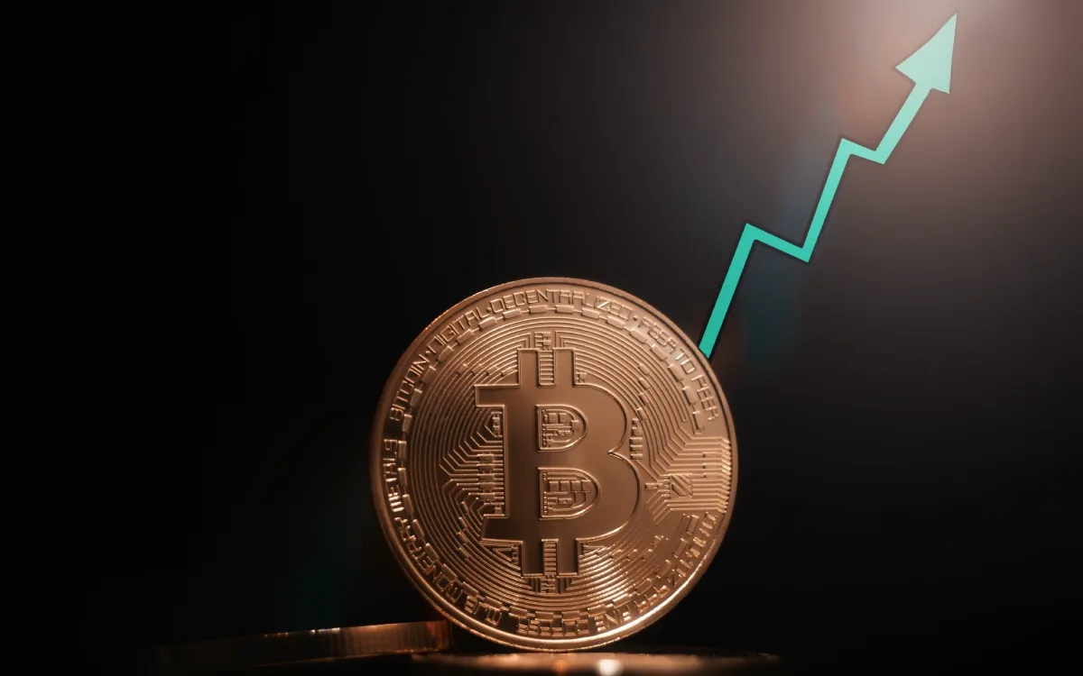 Bitcoin: ABD tahvillerinde yüzde 6 korkusu: “Bitcoin için kötü olmayabilir” haber görseli